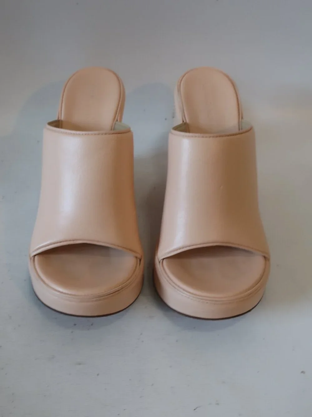 Authentic Bottega Veneta Lagoon Platform Slide Leather Sculpt Heels 40 US/10